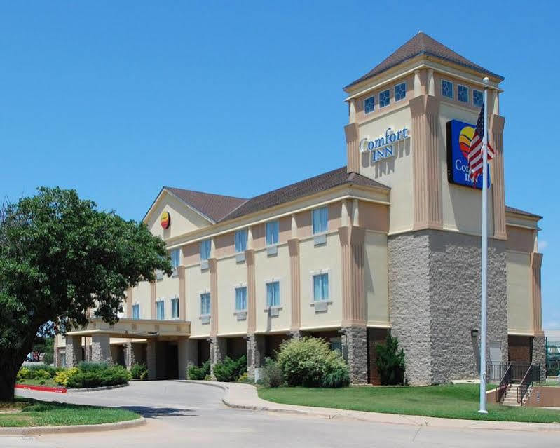 Comfort Inn At Northwest Expressway Oklahoma City Exterior photo